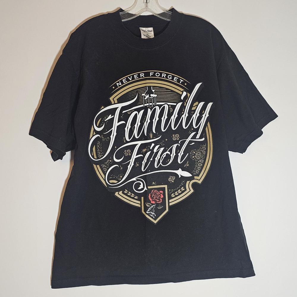 Shaka Wear Shirt Mens XL Family First Never‎ Forget Rose Graphic Heavyweight Tee